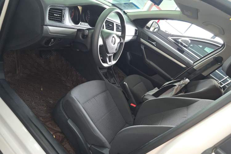 Used Volkswagen Lavida 2018 Classic 1.5L Automatic Fashion Edition China VI Standard Left Front Seat