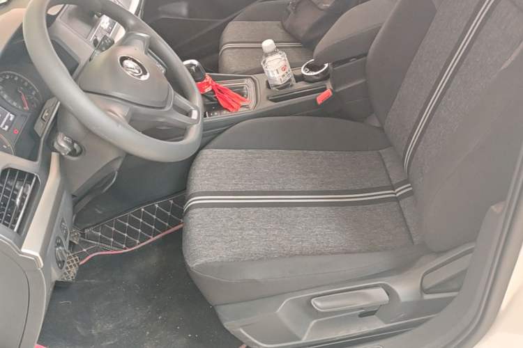 Used Volkswagen Lavida 2018 1.5L Automatic Fashion Edition China V Standard Left Front Seat