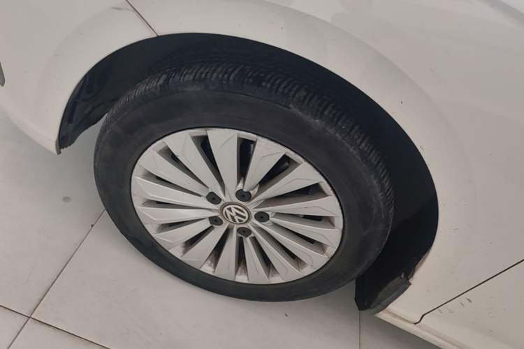 Used Volkswagen Lavida 2018 280TSI DSG Comfort Edition China V Standard Left Front Wheel Hub