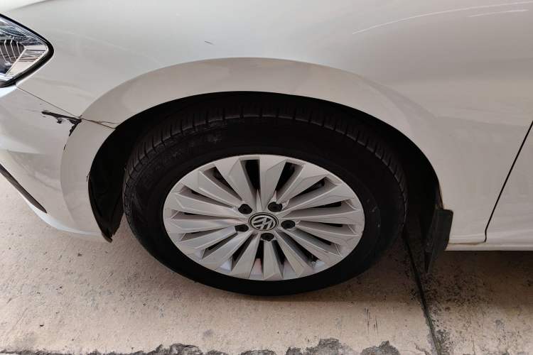 Used Volkswagen Lavida 2018 280TSI DSG Comfort Edition China V Standard Left Front Wheel Hub