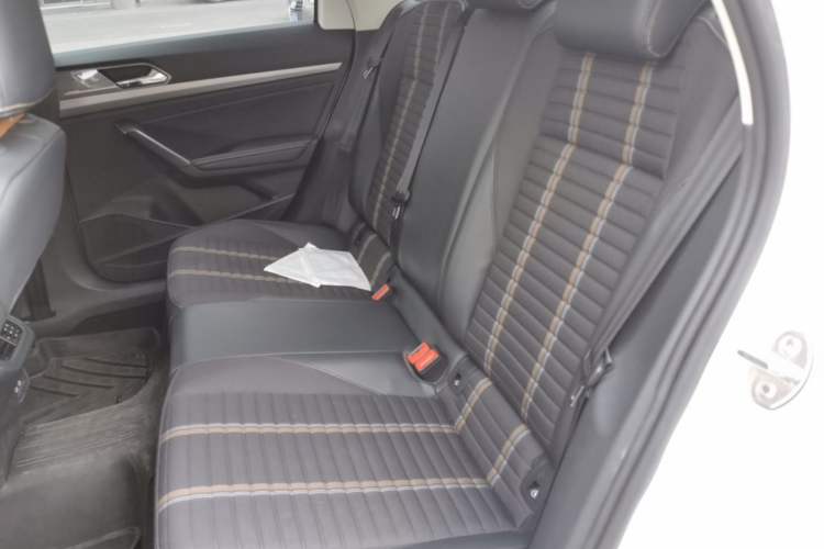 Used Volkswagen Lavida 2018 280TSI DSG Comfort Edition China V Standard Left Rear Seat