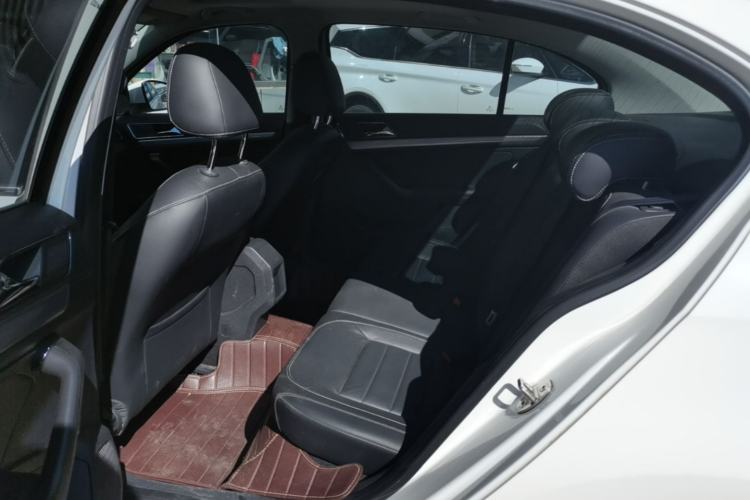 Used Volkswagen Lavida 2018 Classic 1.5L Automatic Comfort Edition China VI Standard Left Rear Seat