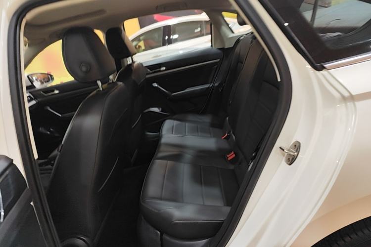 Used Volkswagen Lavida 2018 1.5L Automatic Comfort Edition China V Standard Left Rear Seat