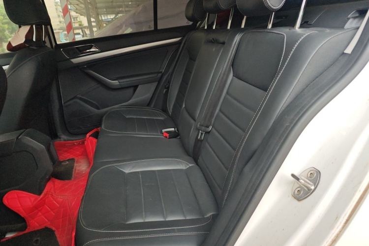 Used Volkswagen Lavida 2018 Classic 1.5L Manual Comfort Edition China VI Standard Left Rear Seat