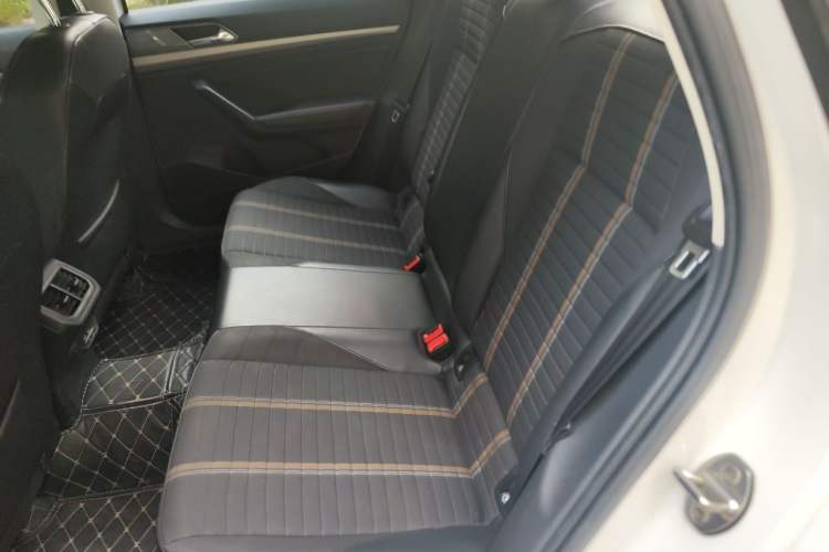 Used Volkswagen Lavida 2018 280TSI DSG Comfort Edition China V Standard Left Rear Seat