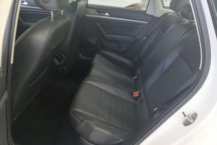 Used Volkswagen Lavida 2018 1.5L Automatic Comfort Edition China V Standard Left Rear Seat