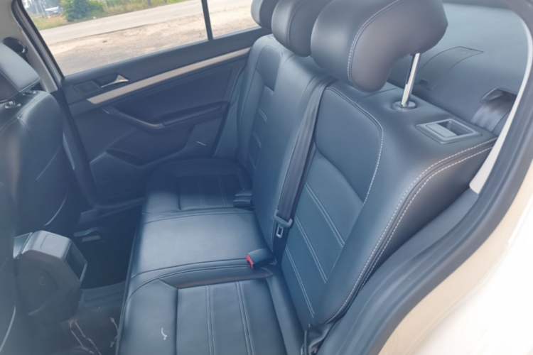 Used Volkswagen Lavida 2018 Classic 1.5L Automatic Fashion Edition China VI Standard Left Rear Seat
