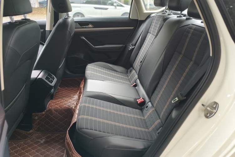 Used Volkswagen Lavida 2018 280TSI DSG Comfort Edition China V Standard Left Rear Seat
