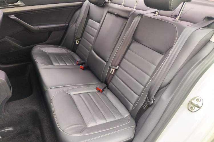Used Volkswagen Lavida 2018 Classic 1.5L Automatic Comfort Edition China VI Standard Left Rear Seat