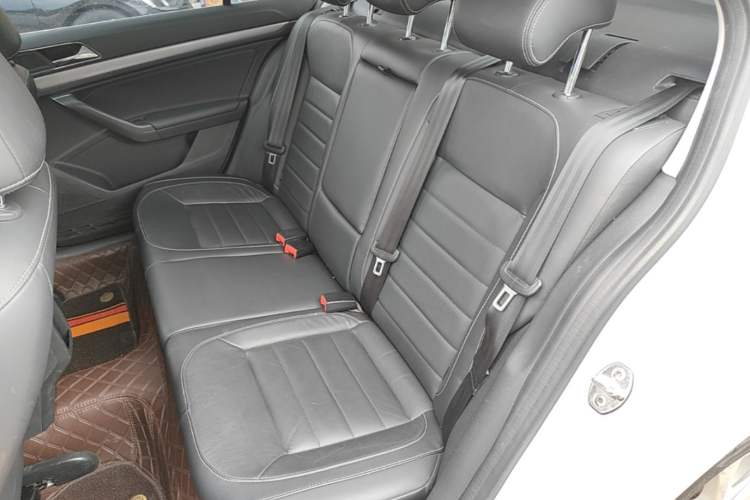 Used Volkswagen Lavida 2018 Classic 1.5L Manual Comfort Edition China VI Standard Left Rear Seat