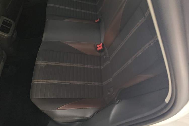 Used Volkswagen Lavida 2018 280TSI DSG Comfort Edition China V Standard Left Rear Seat