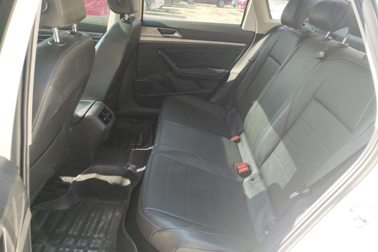 Used Volkswagen Lavida 2018 1.5L Automatic Comfort Edition China V Standard Left Rear Seat