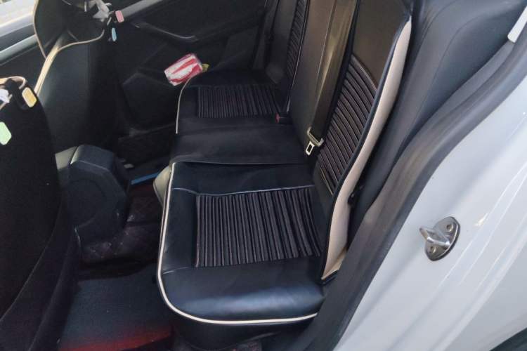 Used Volkswagen Lavida 2018 Classic 1.5L Automatic Fashion Edition China VI Standard Left Rear Seat