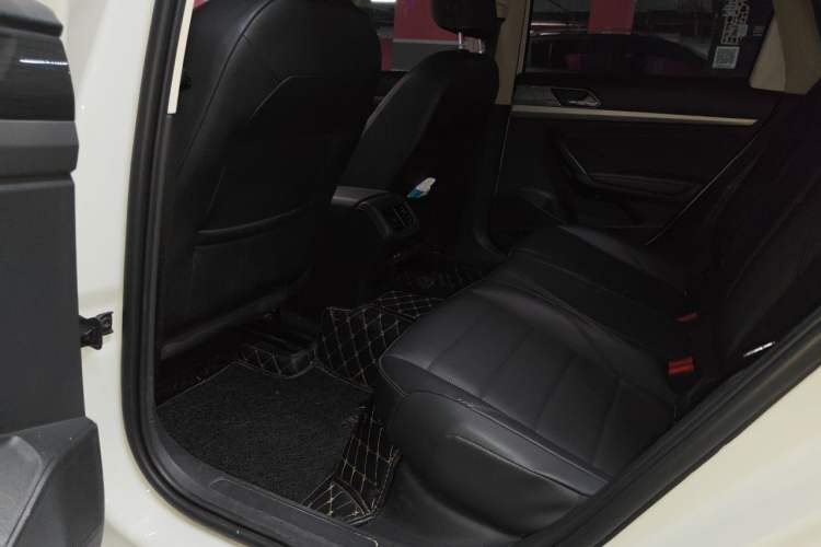 Used Volkswagen Lavida 2018 1.5L Automatic Comfort Edition China V Standard Left Rear Seat