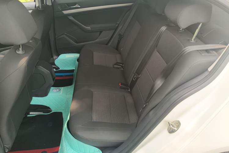 Used Volkswagen Lavida 2018 Classic 1.5L Automatic Fashion Edition China VI Standard Left Rear Seat