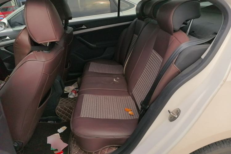 Used Volkswagen Lavida 2018 Classic 1.5L Automatic Fashion Edition China VI Standard Left Rear Seat