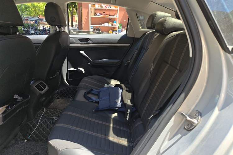 Used Volkswagen Lavida 2018 1.5L Manual Comfort Edition China V Standard Left Rear Seat