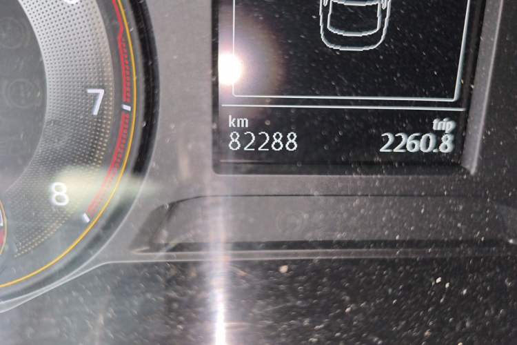 Used Volkswagen Lavida 2018 1.5L Automatic Fashion Edition China V Standard Odometer Close Up