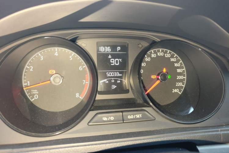 Used Volkswagen Lavida 2018 Classic 1.5L Automatic Fashion Edition China VI Standard Odometer Close Up