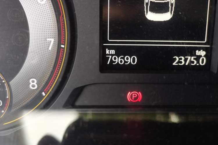 Used Volkswagen Lavida 2018 Hatchback 200TSI DSG Comfort Edition China V Standard Odometer Close Up