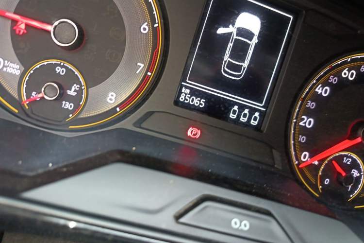 Used Volkswagen Lavida 2018 1.5L Automatic Comfort Edition China V Standard Odometer Close Up