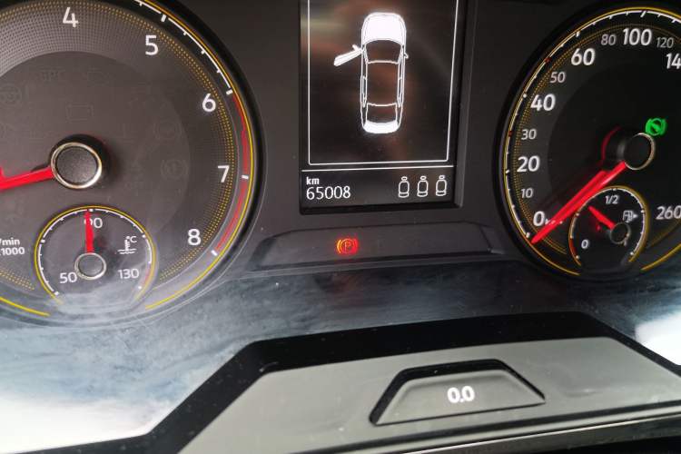 Used Volkswagen Lavida 2018 1.5L Automatic Comfort Edition China V Standard Odometer Close Up