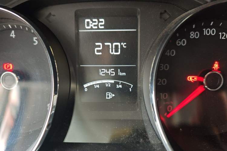 Used Volkswagen Lavida 2018 Classic 1.5L Manual Comfort Edition China VI Standard Odometer Close Up