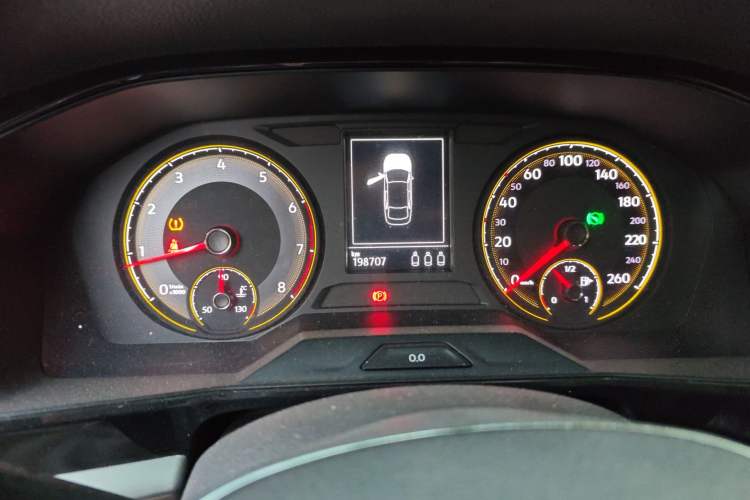 Used Volkswagen Lavida 2018 280TSI DSG Luxury Edition China V Standard Odometer Close Up