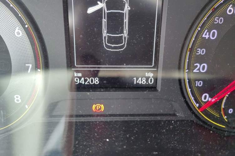 Used Volkswagen Lavida 2018 1.5L Manual Comfort Edition China V Standard Odometer Close Up