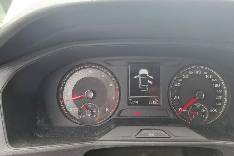 Used Volkswagen Lavida 2018 1.5L Automatic Fashion Edition China V Standard Odometer Close Up