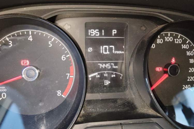 Used Volkswagen Lavida 2018 Classic 1.5L Automatic Fashion Edition China VI Standard Odometer Close Up