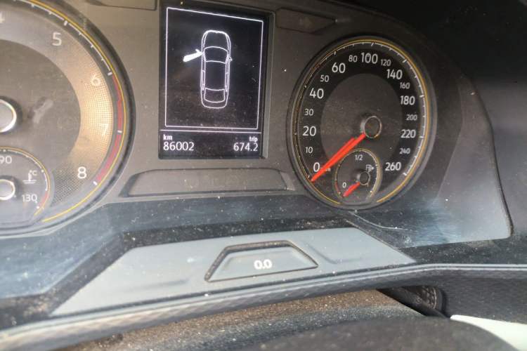 Used Volkswagen Lavida 2018 1.5L Automatic Fashion Edition China V Standard Odometer Close Up