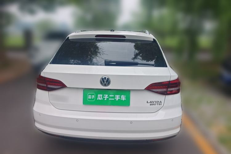 Used Volkswagen Lavida 2018 Hatchback 280TSI DSG Luxury Edition China V Standard Rear