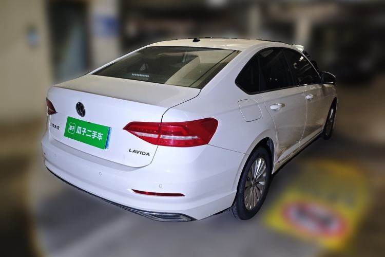 Used Volkswagen Lavida 2018 1.5L Automatic Comfort Edition China V Standard Rear Right 45 Deg