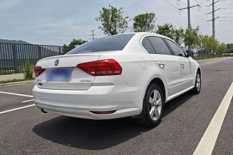 Used Volkswagen Lavida 2018 Classic 1.5L Automatic Fashion Edition China VI Standard Rear Right 45 Deg
