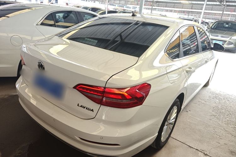 Used Volkswagen Lavida 2018 1.5L Automatic Comfort Edition China V Standard Rear Right 45 Deg