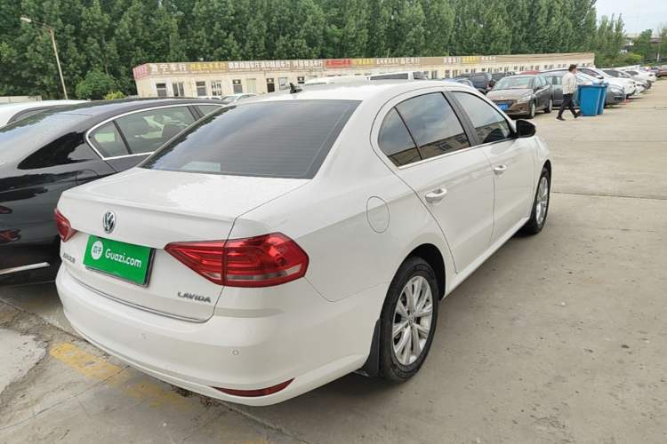 Used Volkswagen Lavida 2018 Classic 1.5L Manual Comfort Edition China VI Standard Rear Right 45 Deg