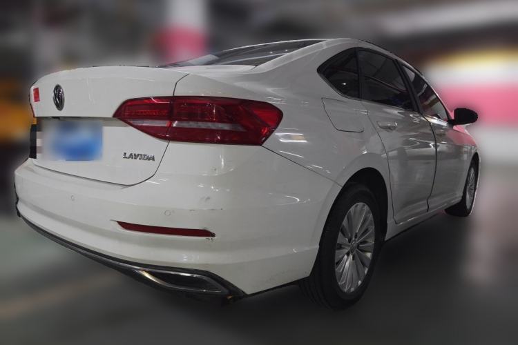 Used Volkswagen Lavida 2018 1.5L Automatic Comfort Edition China V Standard Rear Right 45 Deg