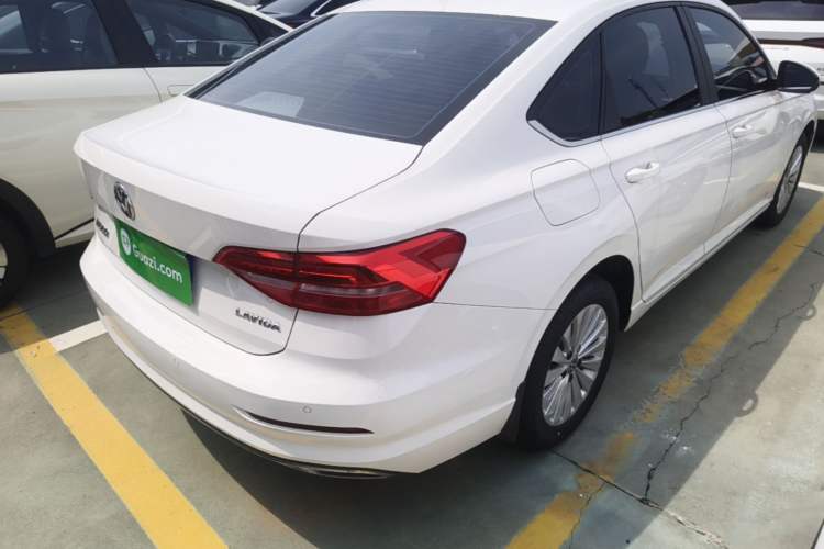 Used Volkswagen Lavida 2018 1.5L Automatic Comfort Edition China V Standard Rear Right 45 Deg