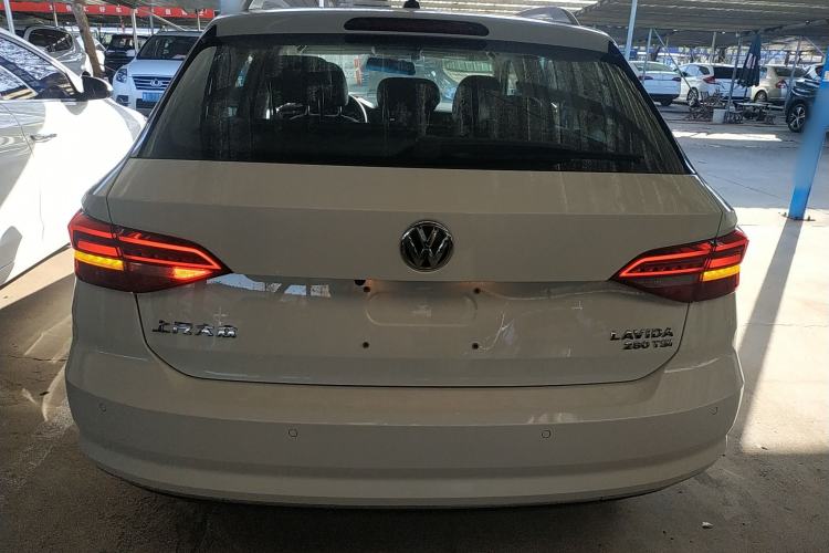 Used Volkswagen Lavida 2018 Hatchback 280TSI DSG Comfort Edition China V Standard Rear