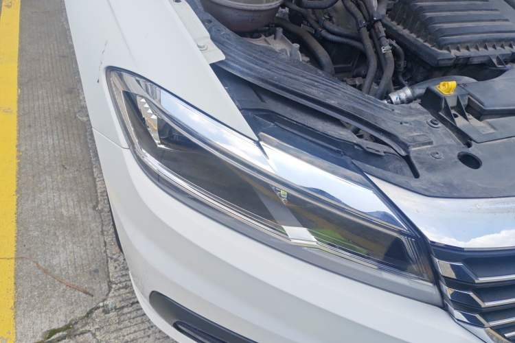 Used Volkswagen Lavida 2018 280TSI DSG Comfort Edition China V Standard Right Front Headlight