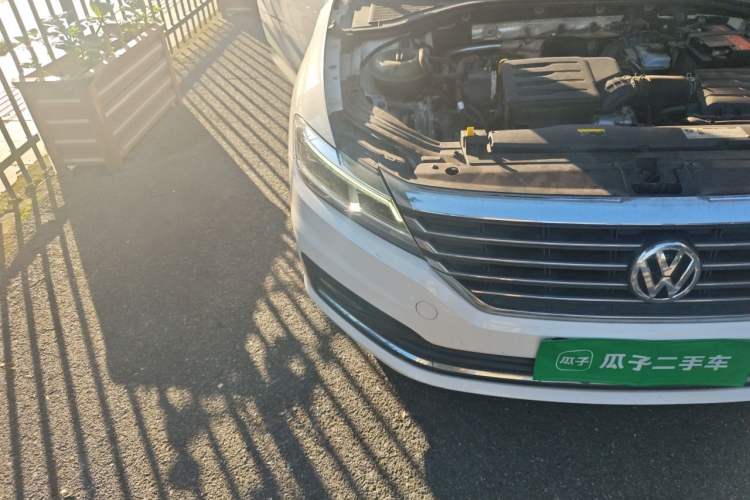 Used Volkswagen Lavida 2018 1.5L Automatic Comfort Edition China V Standard Right Front Headlight