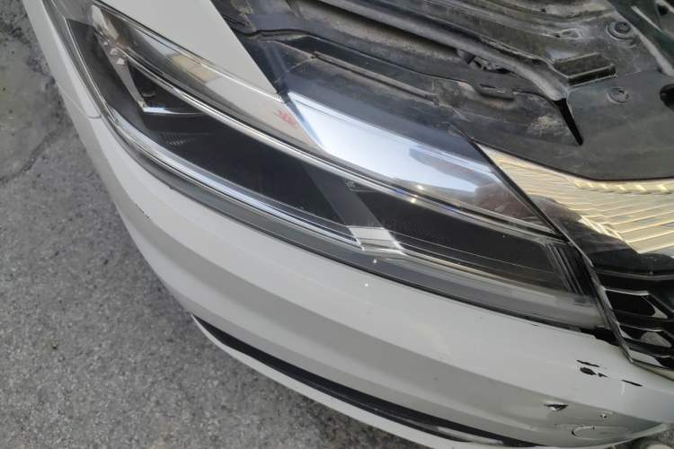 Used Volkswagen Lavida 2018 280TSI DSG Comfort Edition China V Standard Right Front Headlight