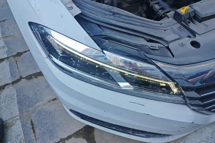 Used Volkswagen Lavida 2018 1.5L Automatic Comfort Edition China V Standard Right Front Headlight