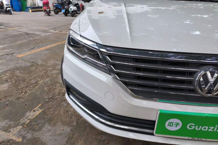 Used Volkswagen Lavida 2018 280TSI DSG Comfort Edition China V Standard Right Front Headlight