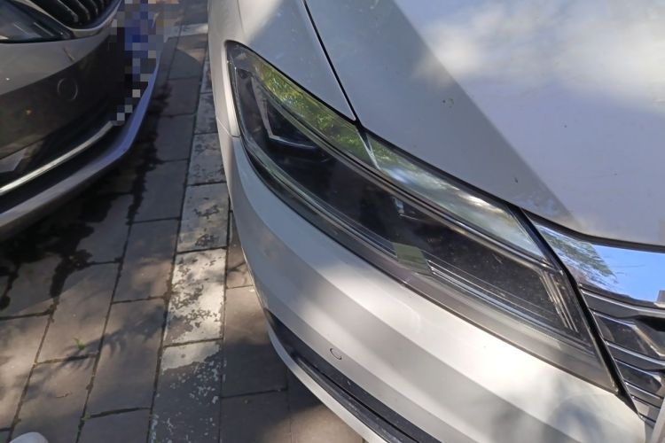 Used Volkswagen Lavida 2018 280TSI DSG Luxury Edition China V Standard Right Front Headlight