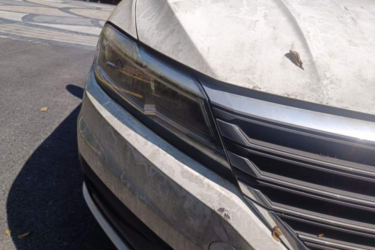 Used Volkswagen Lavida 2018 1.5L Automatic Comfort Edition China V Standard Right Front Headlight