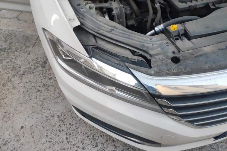 Used Volkswagen Lavida 2018 280TSI DSG Luxury Edition China V Standard Right Front Headlight
