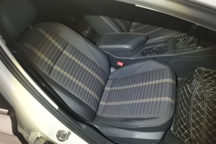 Used Volkswagen Lavida 2018 Hatchback 280TSI DSG Comfort Edition China V Standard Right Front Seat