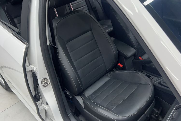 Used Volkswagen Lavida 2018 Classic 1.5L Automatic Comfort Edition China VI Standard Right Front Seat